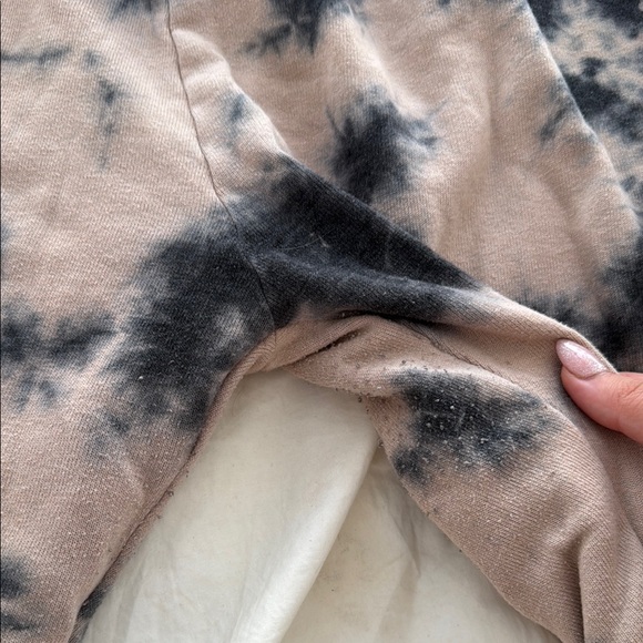 AVIATOR NATION SWEATS - Picture 2 of 5